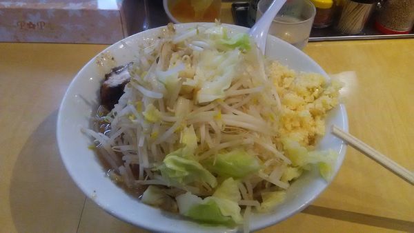 「ぎ郎　麺硬･野菜&にんにくマシ」@ら～めん ぎょうてん屋 GOLD 綾瀬店の写真