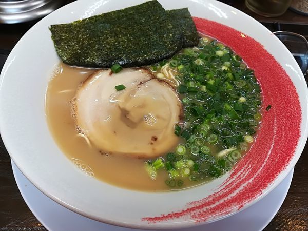 「ラーメン750円+替え玉100円」@しらしん軒 上永谷店の写真