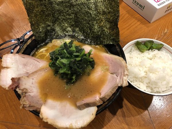 「チャーシュー麺、ライス」@末廣家の写真