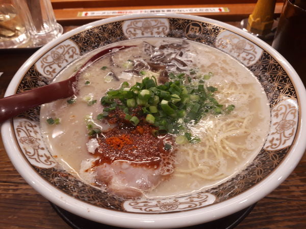 「豚王、無限替え玉」@ラーメン凪 大宮店の写真