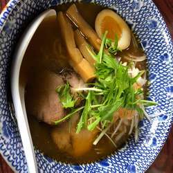 スパイス醤油ラーメン