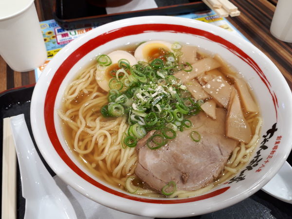 「醤油ラーメン」@ちゃんぽん亭総本家 甲賀土山SA店の写真