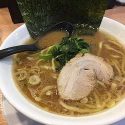 豚骨らーめん(醤油)¥690