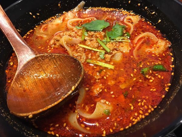 「麻辣刀削麺」@朝霞 天王洲店の写真