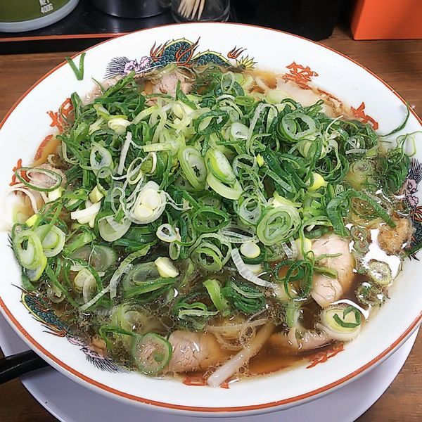 「ラーメン＋九条ネギ増し」@本家 第一旭 新宿店の写真