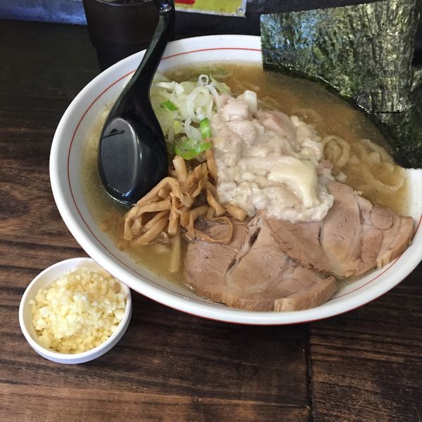 「塩中華蕎麦（身入り）」@手打ち中華そば 酒田 平間店の写真