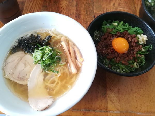 「支那そば＋台湾丼」@Ramen 光鶏の写真