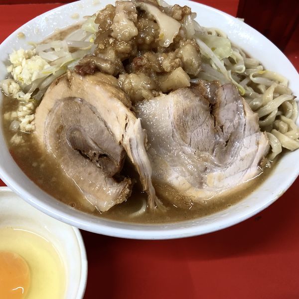 「ラーメン（ニンニク少なめ，アブラ）＋生たまご」@ラーメン二郎 京都店の写真
