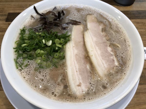 「博多ラーメン　￥６５０」@博多ラーメン まっしぐらの写真