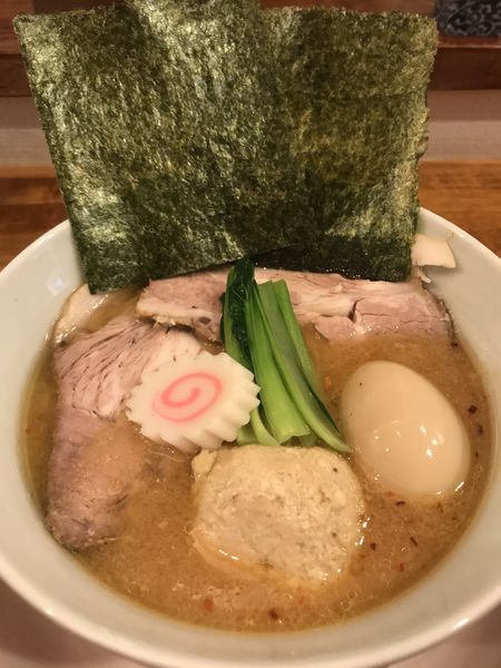 「大和肉鶏と会津地鶏の中華そば特製（味噌）」@味六屋の写真