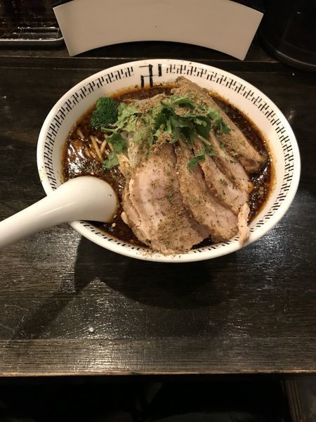 「チャーシューダブル大盛り+辛さ増し+スパイス増し」@スパイス・ラー麺 卍力の写真