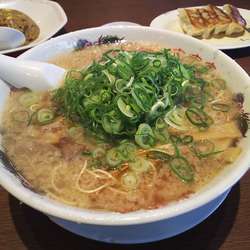 ラーメン（大盛）細麺