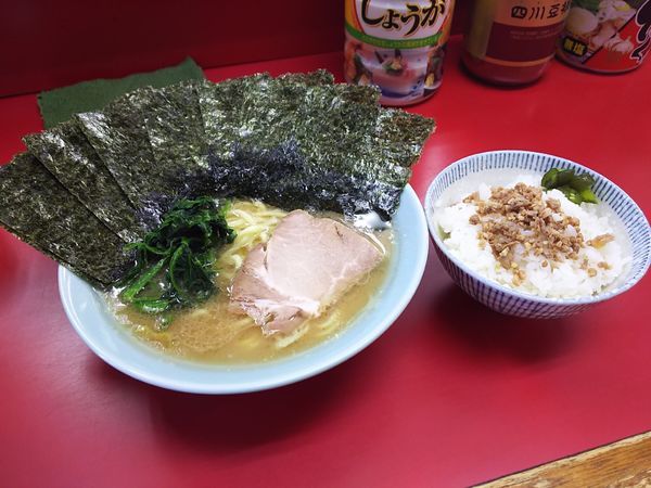「ラーメンのり増 脂多め+ライス」@横浜家系ラーメン 末広家の写真