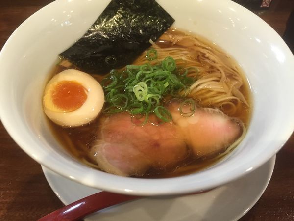「醤油らぁ麺」@麺や維新の写真