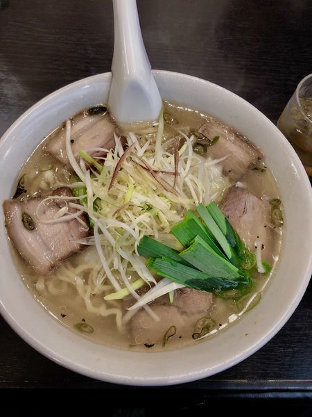 「【季節限定】青唐うま塩ラーメン　730円（ｸｰﾎﾟﾝ）」@会津・喜多方ラーメン 坂内 恵比寿店の写真