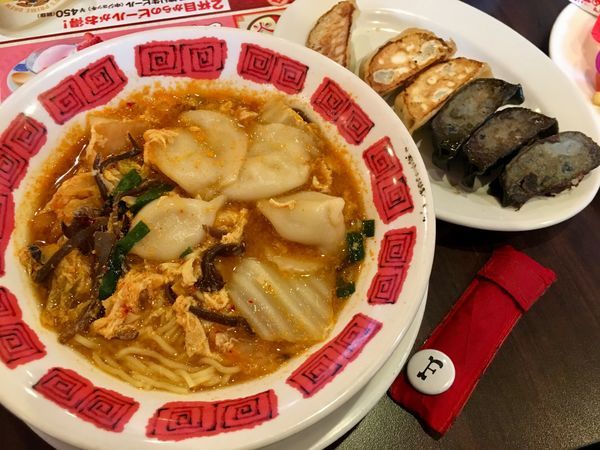 「具沢山甘辛チゲラーメン（水餃子4個入り）」@バーミヤン 千里丘店の写真