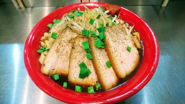 「肉・ブラックらーめん(大)」@麺創研 紅 BLACKの写真