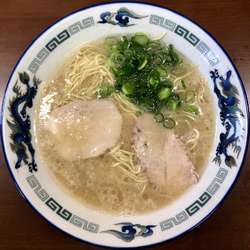 ラーメン (500円)