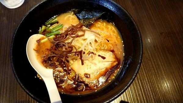 「とろみ黒らーめん」@らーめんごうの写真