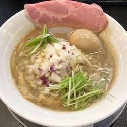 煮干豚骨らーめん＋半熟味付け玉子（￥780＋￥100）