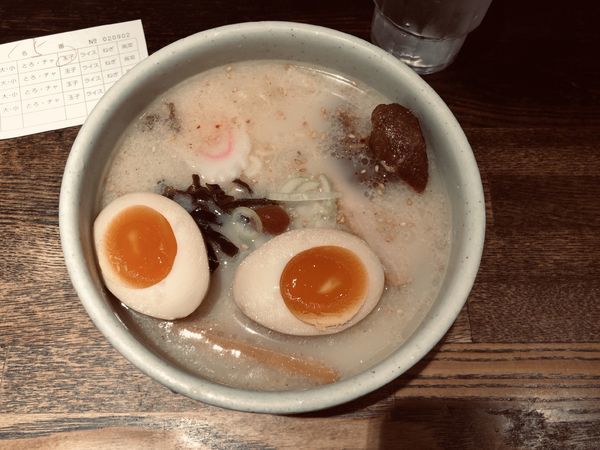 「塩ラーメン 香味たまご」@らーめん 山頭火 原宿店の写真