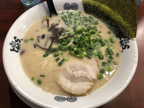 「とんこつラーメン」@東京とんこつ とんとら 北本店の写真