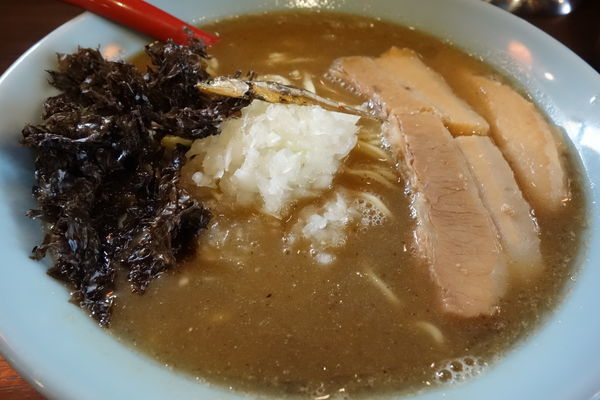 「濃厚煮干しそば800円」@山勝角ふじ 総本店の写真