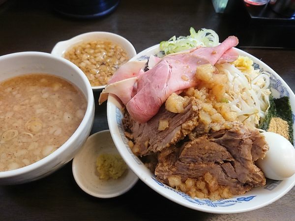 「つけ麺 肉増し ゆで卵」@ラーメンどでん 大宮店の写真
