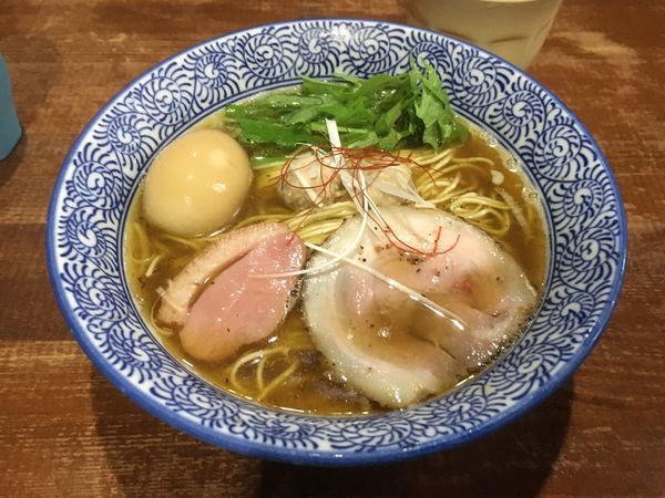 「芳醇醤油鶏そば」@麺や 而今 大東本店の写真