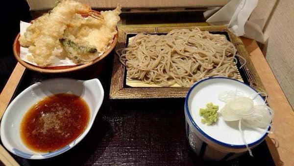 「天ぷらセット650円」@いわもとQ 高田馬場店の写真