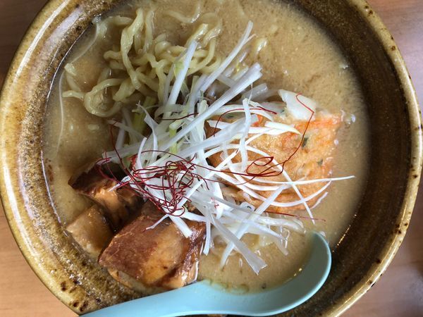 「1 日数量限定商品 九州麦味噌 味噌角煮麺 980円 大盛りクー」@麺場 龍吟の写真