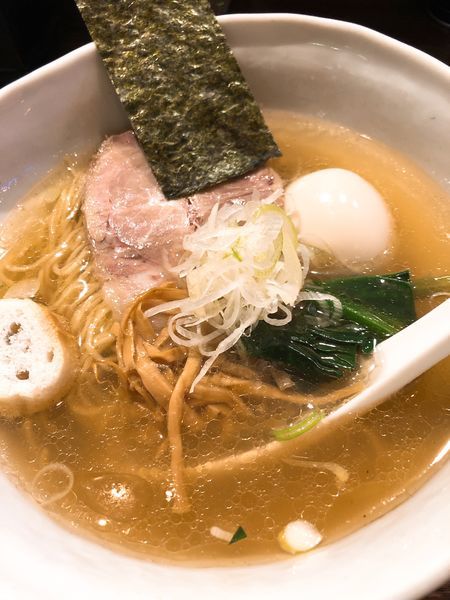 「塩ラーメン ¥750＋白味玉（塩味）¥100」@RAMEN CiQUEの写真