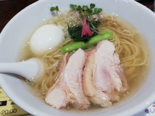 「塩生姜らー麺」@塩生姜らー麺専門店MANNISHの写真