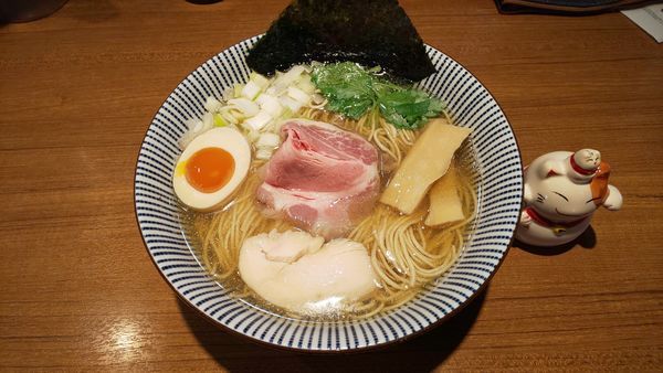「煮干そば 白醤油（大盛り）」@寿製麺よしかわ 川越店の写真