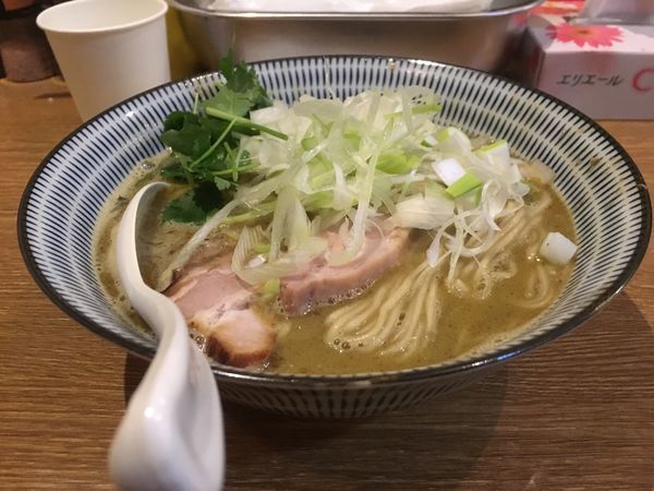 「牡蠣煮干そば+鰹とバルサミコの和え玉」@バードメンの写真