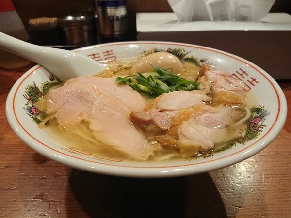 「地鶏そば(塩)＋大人の味玉」@麺処 ほん田の写真