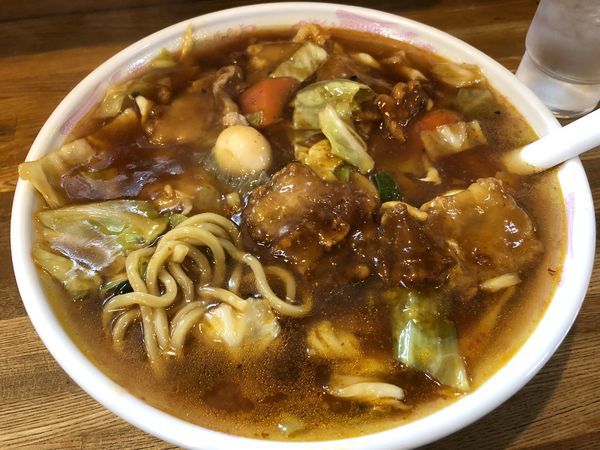 「肉スタミナウマニメン（730円）」@ラーメン 現代の写真