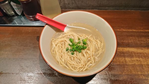 「鮮魚と牡蠣のかけそば」@中華蕎麦 志の写真