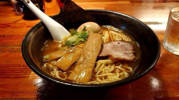 「らーめん830円」@瞠 池袋店の写真