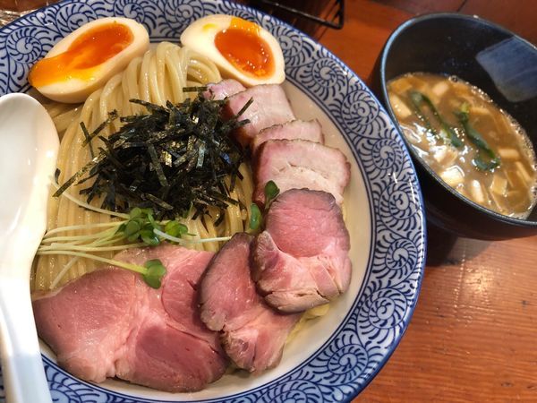 「濃厚豚骨魚介チャーシューつけ麺大盛+大人の味玉」@麺処 ほん田の写真
