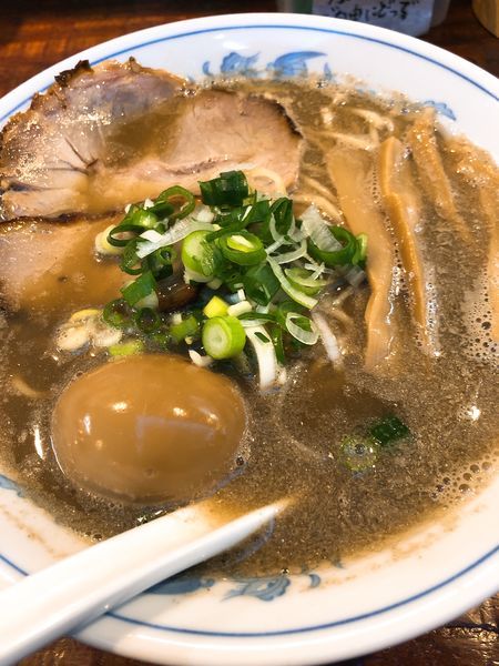 「煮干しそば味玉入り ¥850」@初代青樹の写真