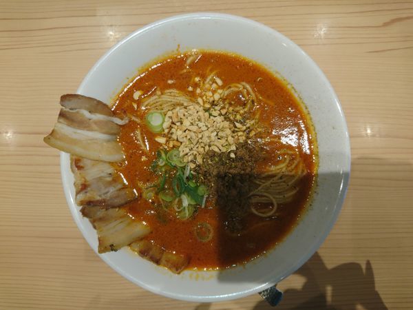 「京山椒担々麺 860円＋焼豚4枚300円」@鯛塩そば灯花 本店の写真