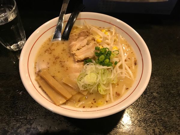 「限定味噌ラーメン800円」@楽いちの写真