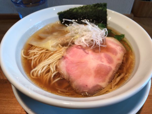 「あさりと蛤の貝そば」@らーめん専門 うしおととりの写真