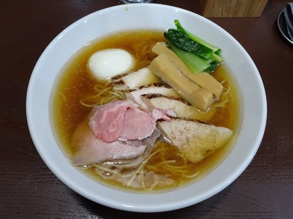 「醤油：上（980円）」@中華そば うお青の写真