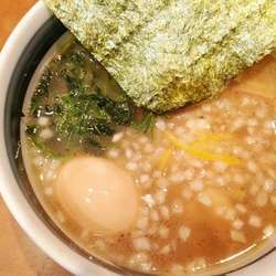 節豚醤油らーめん＋味玉