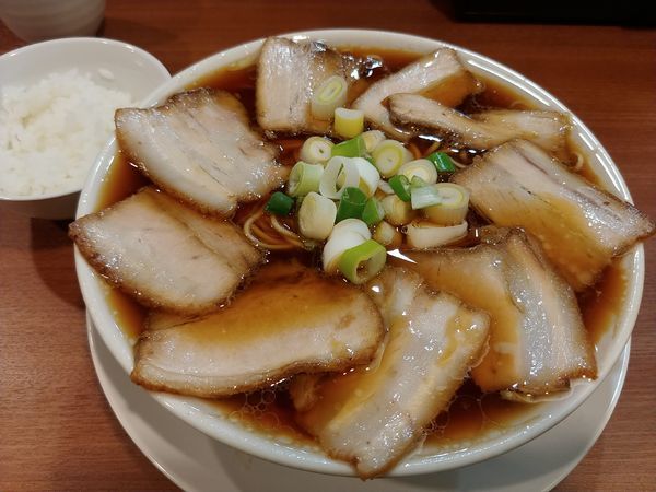 「チャーシュー中華そば800円(+大盛100円)」@濃厚中華そば 佐とうの写真