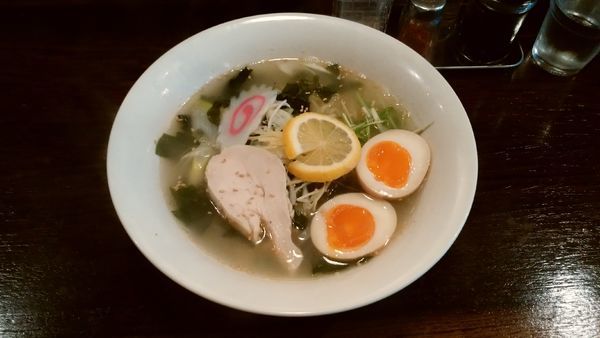 「麻の葉らーめん＋煮玉子¥928-」@らーめん 麻の葉の写真