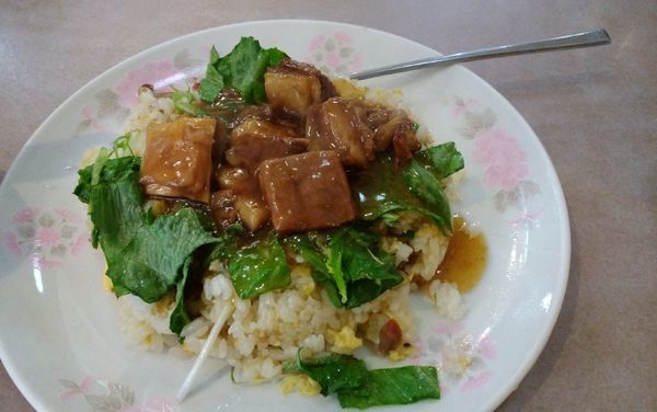 「牛腩炒飯」@牡丹園の写真