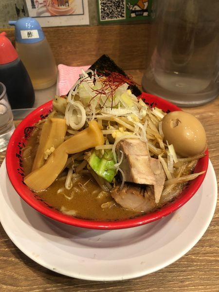 「味噌野郎ラーメン+味玉」@野郎ラーメン 品達品川本店の写真
